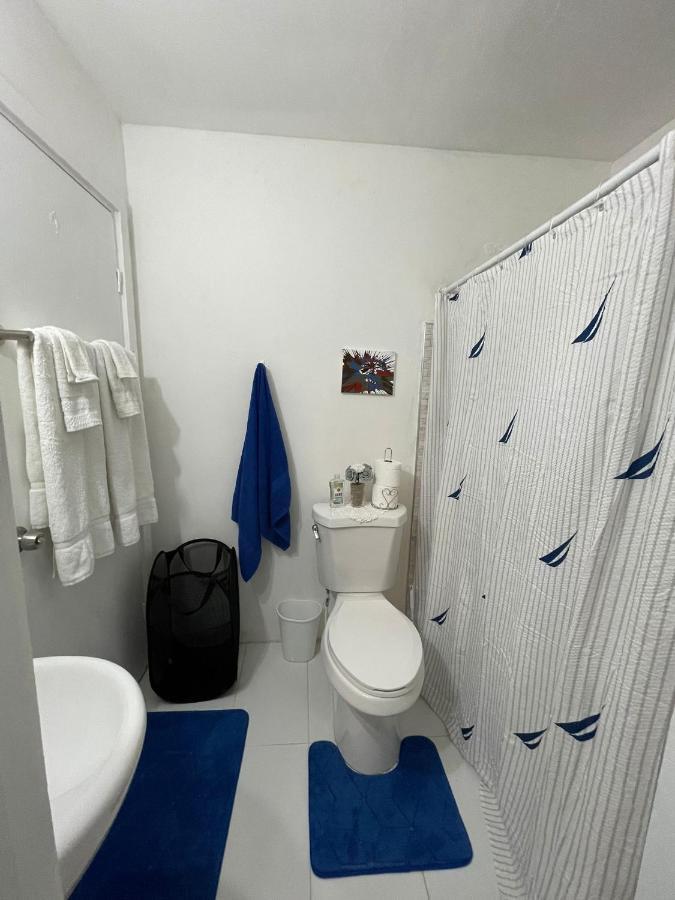 Blue Royalty Bed and Breakfast Portmore Eksteriør billede