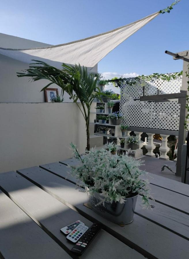 Blue Royalty Bed and Breakfast Portmore Eksteriør billede